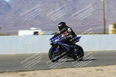 media/Jan-09-2022-SoCal Trackdays (Sun) [[2b1fec8404]]/Front Straight Speed Shots (1pm)/